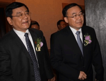 國家質(zhì)檢總局副局長劉平均，河南省副省長徐濟超進(jìn)入會場